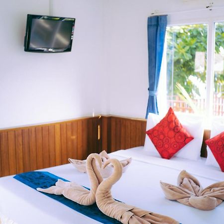 Amity Beach Resort Maret Luaran gambar