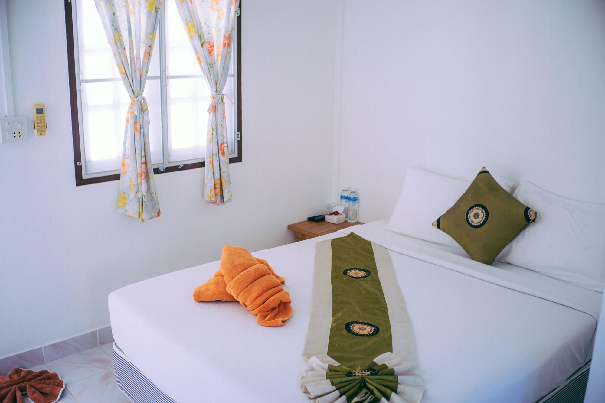Amity Beach Resort Maret Luaran gambar
