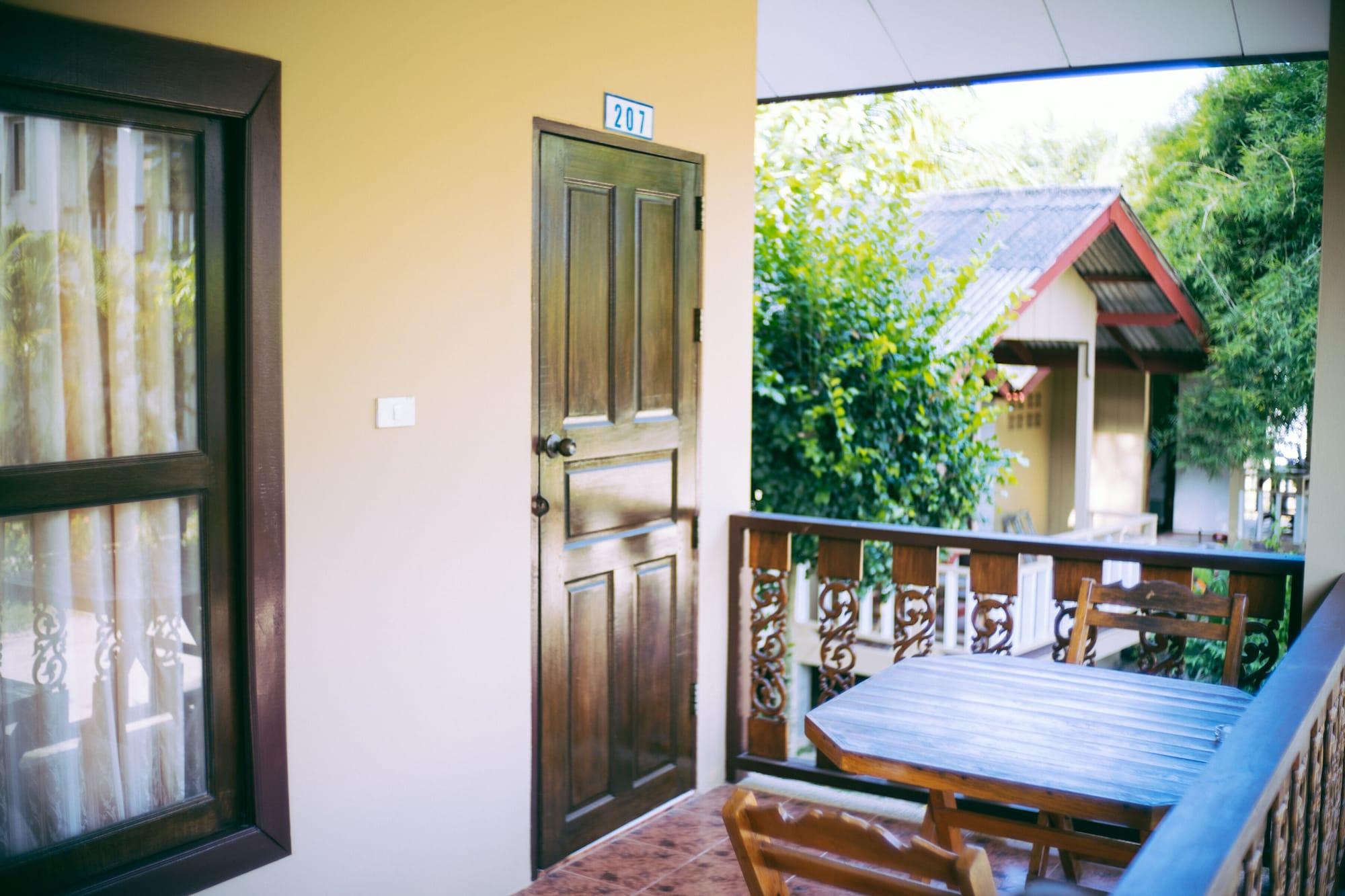 Amity Beach Resort Maret Luaran gambar