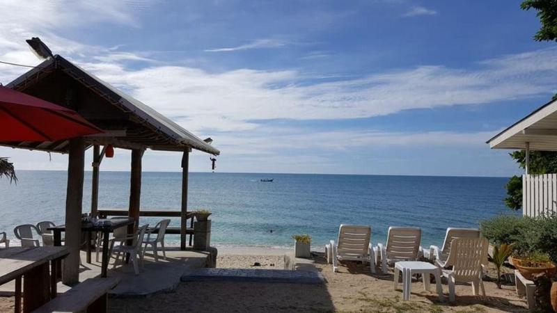 Amity Beach Resort Maret Luaran gambar