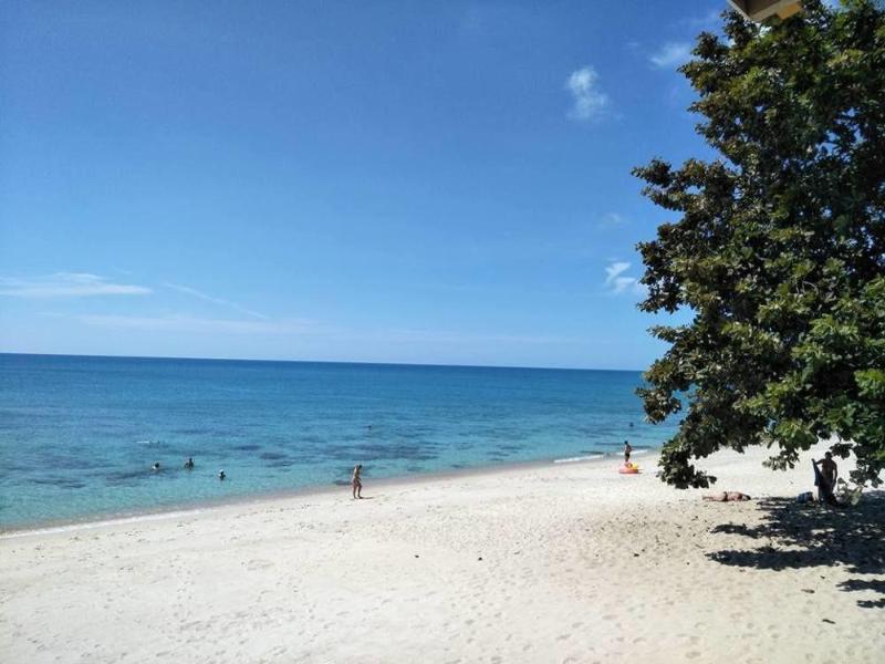 Amity Beach Resort Maret Luaran gambar