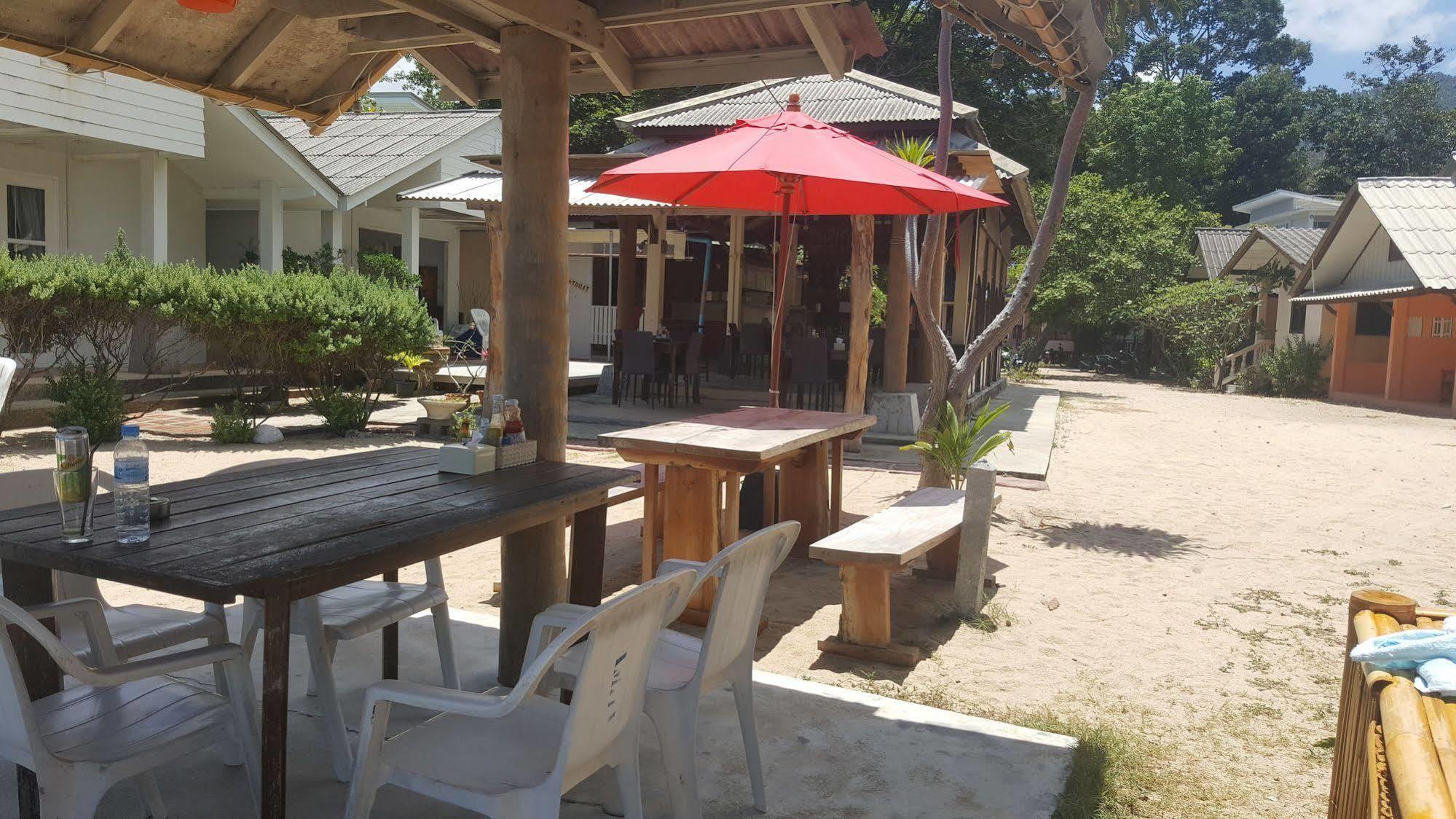 Amity Beach Resort Maret Luaran gambar