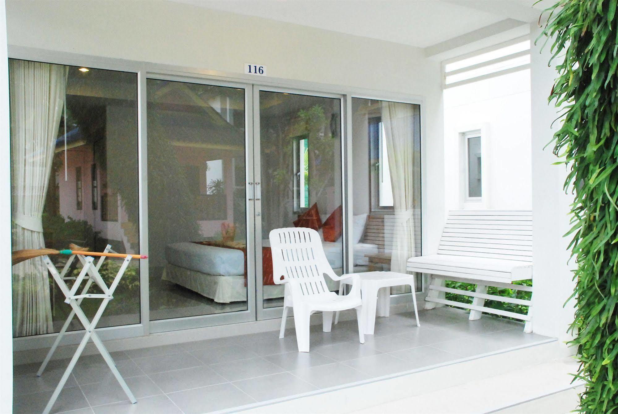 Amity Beach Resort Maret Luaran gambar