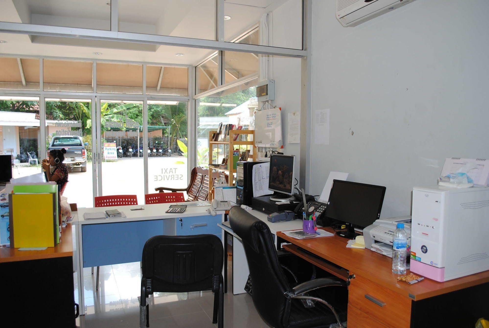 Amity Beach Resort Maret Luaran gambar