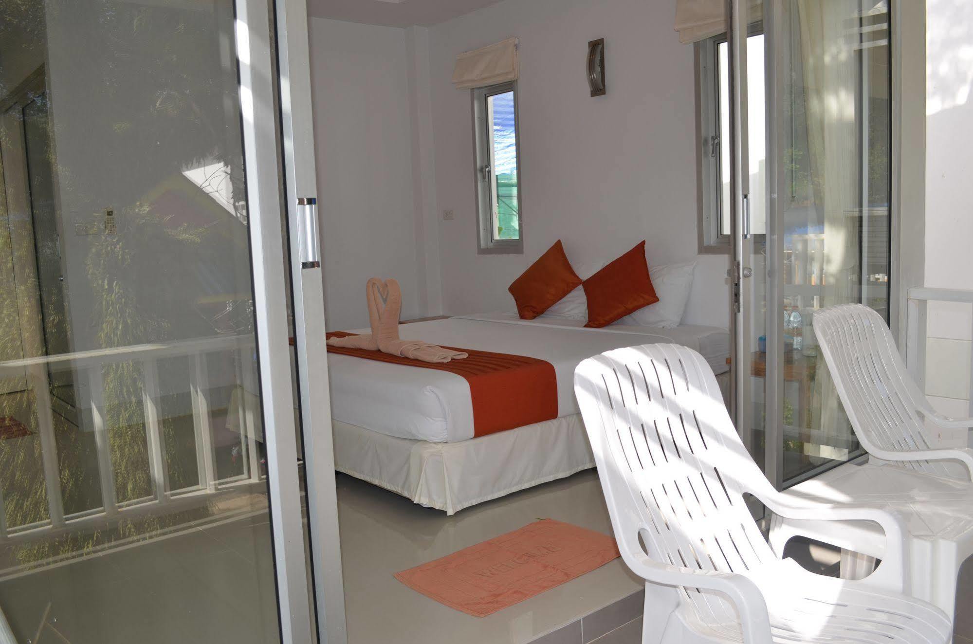Amity Beach Resort Maret Luaran gambar